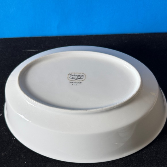Noritake Marywood (pattern 2181) oval serving bowl. Vegetable dish, 9 3/4” - Picture 3 of 5